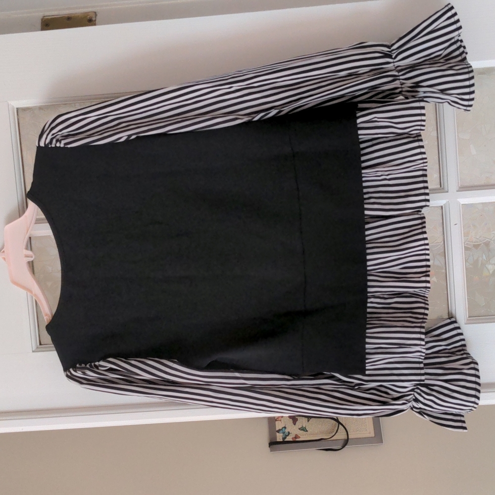 Black and white striped long sleeve top - Picture 2 of 4